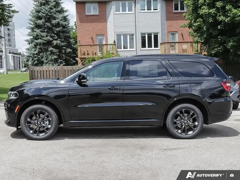 2026 Dodge Durango GT Plus, černá, dovoz Kanada — foto 3 z 12