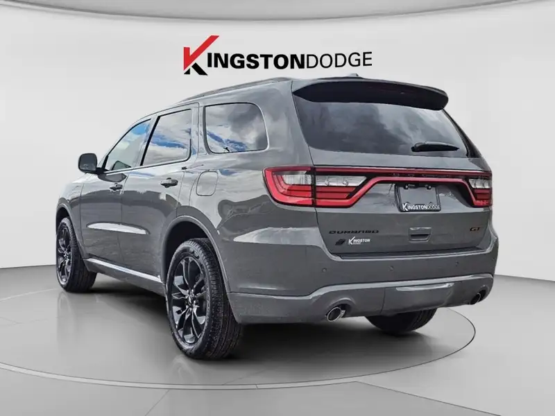 2026 Dodge Durango GT Plus, šedá, 4 km, dovoz Kanada — foto 3 z 12
