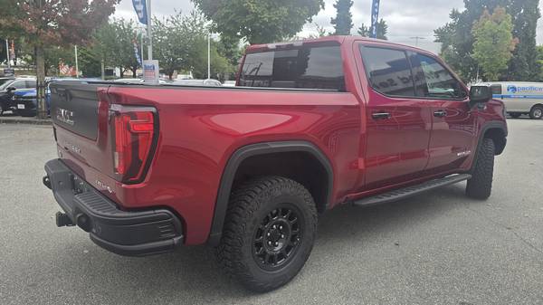 2025 GMC, dovoz Kanada — foto 5 z 12