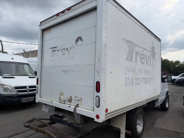 2011 Ford E-Series E 350 E 350 SD, bílá, 185 500 km, dovoz Kanada — foto 3 z 20