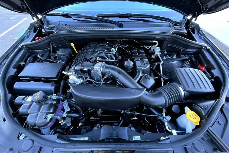 2026 Dodge Durango Gt Plus, šedá, 0 km, dovoz Kanada — foto 11 z 12