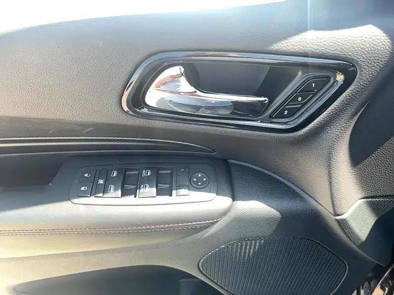 2026 Dodge Durango Gt Plus, červená, 11 km, dovoz Kanada — foto 9 z 12