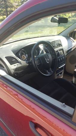 2014 Dodge, dovoz Kanada — foto 4 z 9