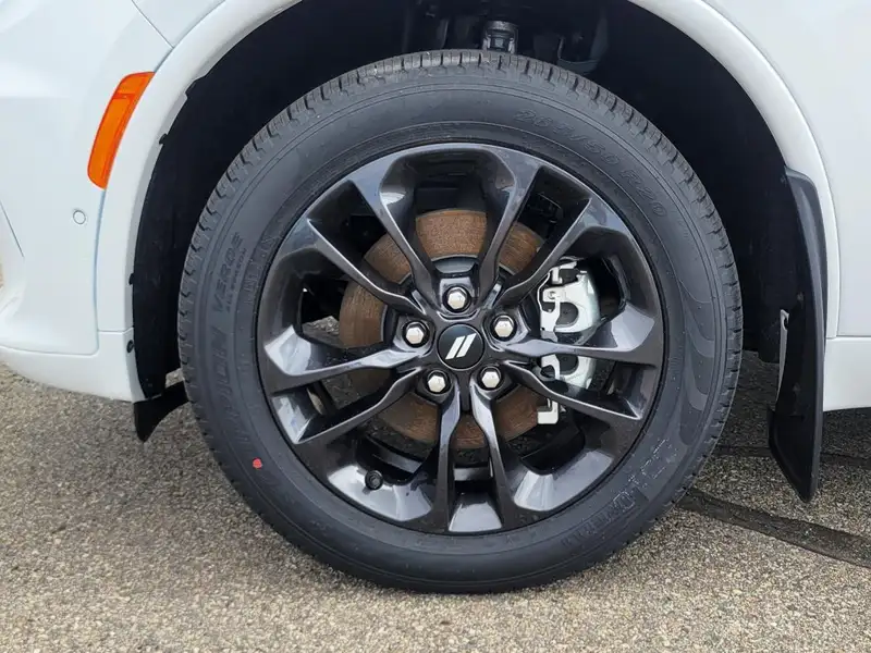 2026 Dodge Durango GT, bílá, 8 km, dovoz Kanada — foto 7 z 12