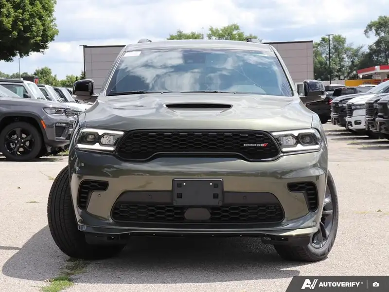 2026 Dodge Durango GT Plus, zelená, dovoz Kanada — foto 2 z 12