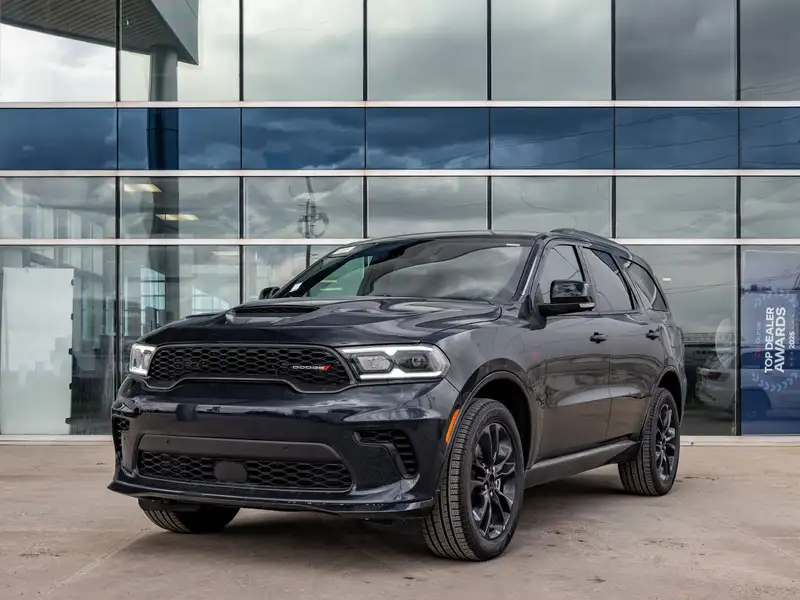 2026 Dodge Durango GT Plus, modrá, dovoz Kanada — foto 2 z 12