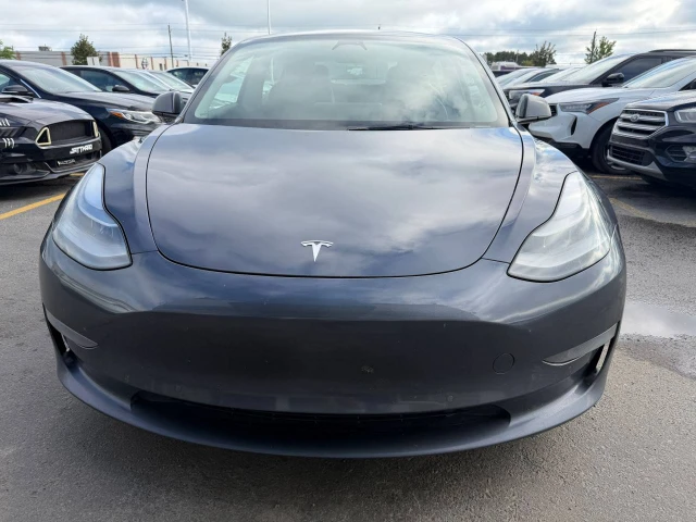2022 Tesla Model 3 Standard Range Plus, šedá, 198 437 km, dovoz Kanada — foto 3 z 5