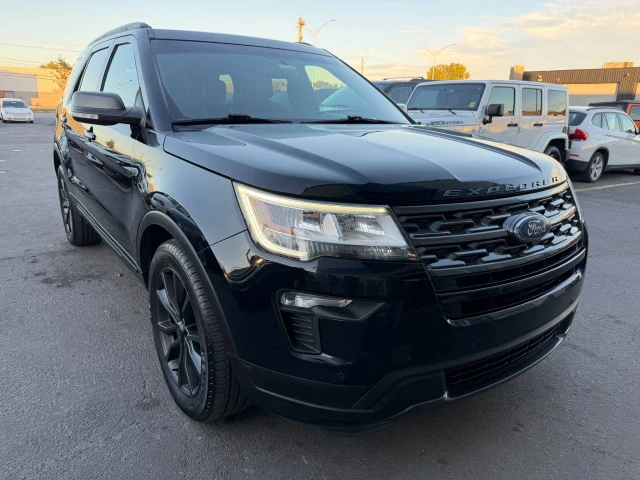 2018 Ford Explorer XLT, černá, 144 737 km, dovoz Kanada — foto 2 z 5