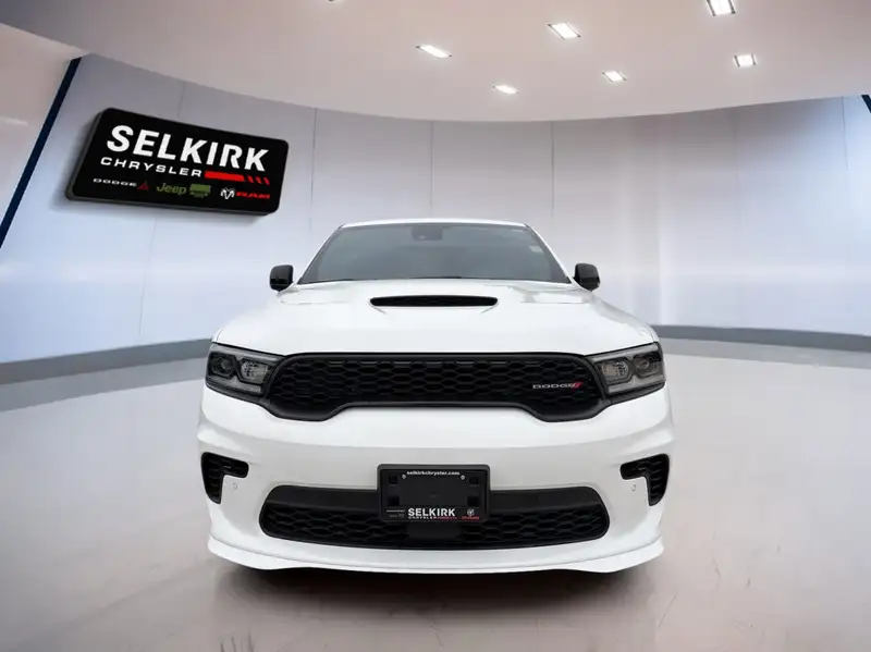 2026 Dodge Durango Gt Plus, bílá, 19 km, dovoz Kanada — foto 2 z 12