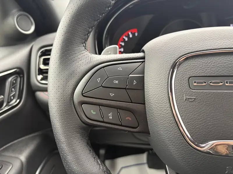 2026 Dodge Durango Gt Plus, bílá, 19 km, dovoz Kanada — foto 9 z 12