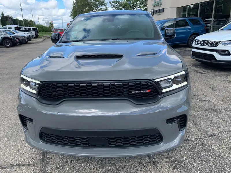 2026 Dodge Durango GT Plus, šedá, 20 km, dovoz Kanada — foto 8 z 12