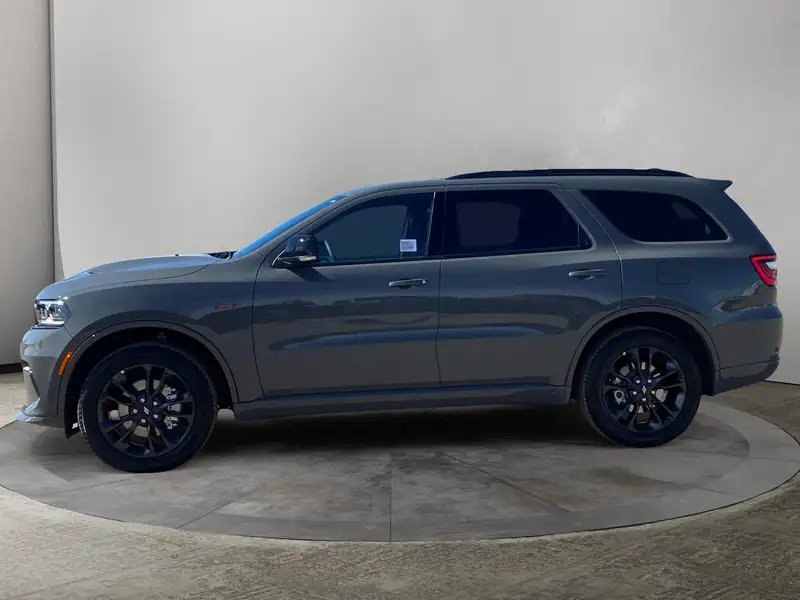2026 Dodge Durango GT Plus, šedá, dovoz Kanada — foto 2 z 12