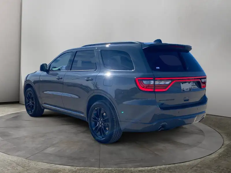 2026 Dodge Durango GT Plus, šedá, dovoz Kanada — foto 3 z 12