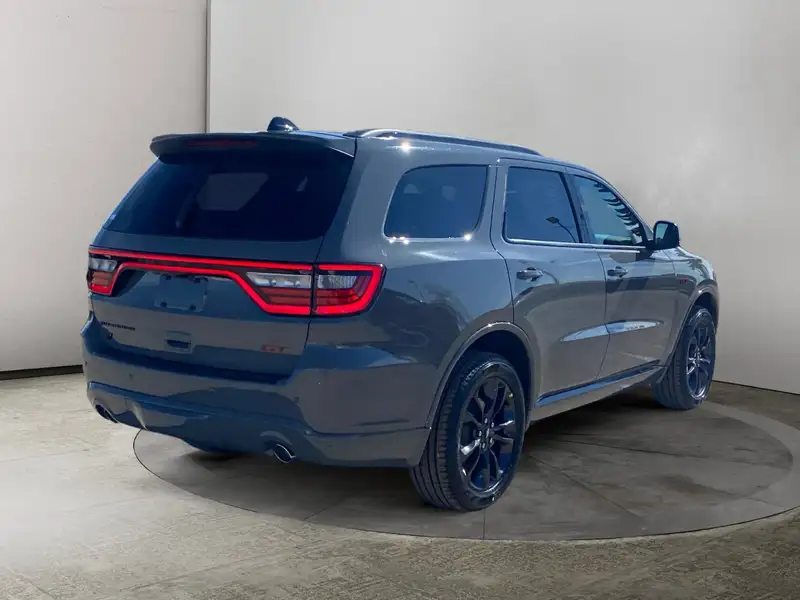 2026 Dodge Durango GT Plus, šedá, dovoz Kanada — foto 5 z 12