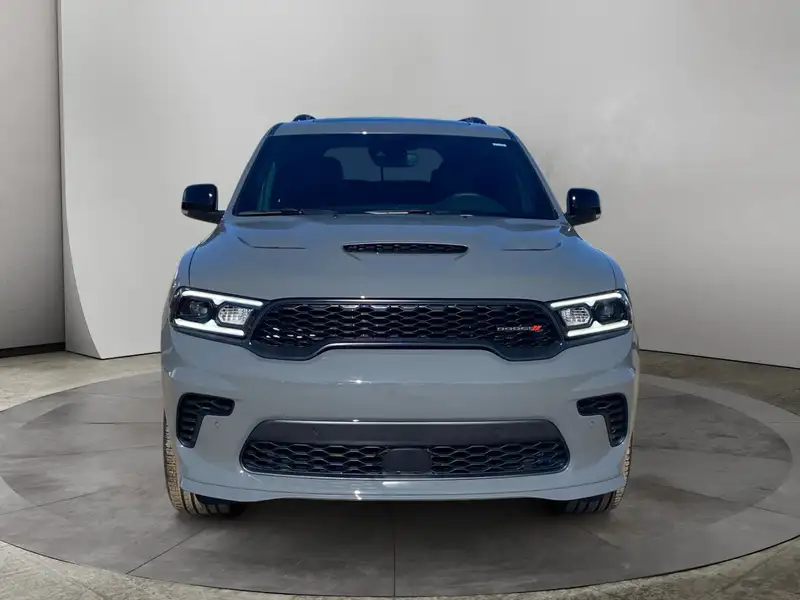 2026 Dodge Durango GT Plus, šedá, dovoz Kanada — foto 8 z 12