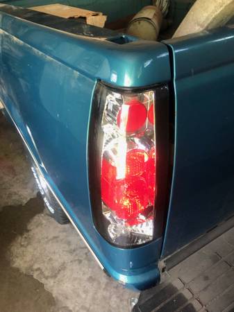 1998 Chevrolet, dovoz Kanada — foto 2 z 10
