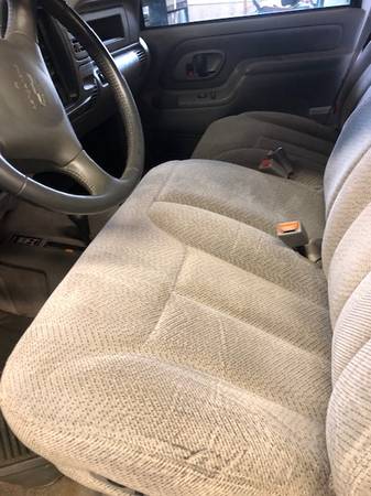 1998 Chevrolet, dovoz Kanada — foto 9 z 10