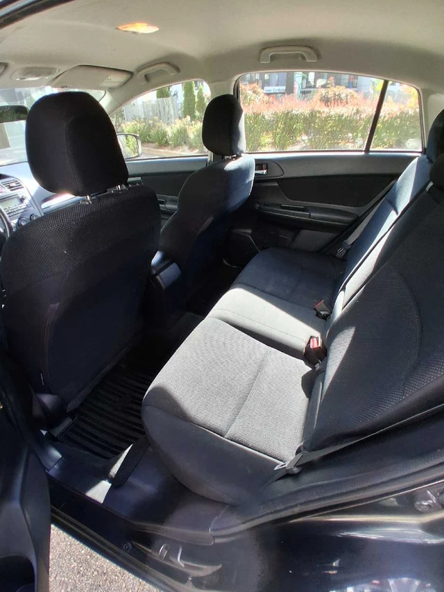 2014 Subaru Impreza, černá, 108 300 km, dovoz Kanada — foto 5 z 5