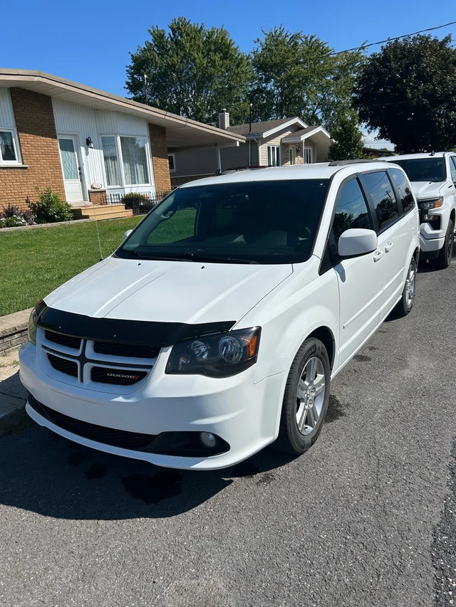 2017 Dodge Caravan, 200 800 km, dovoz Kanada — foto 4 z 5