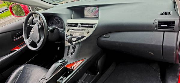 Lexus, dovoz Kanada — foto 7 z 11