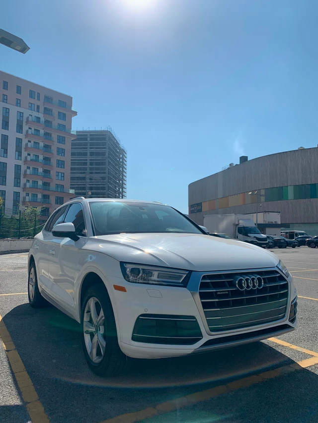 2018 Audi Q5, bílá, 127 500 km, dovoz Kanada — foto 3 z 5