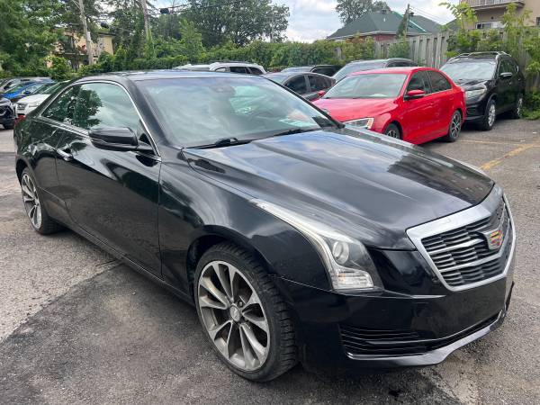 2015 Cadillac, dovoz Kanada — foto 3 z 12