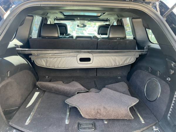 2017 Jeep, dovoz Kanada — foto 11 z 12