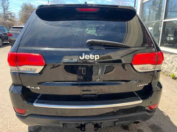 2017 Jeep, dovoz Kanada — foto 5 z 12
