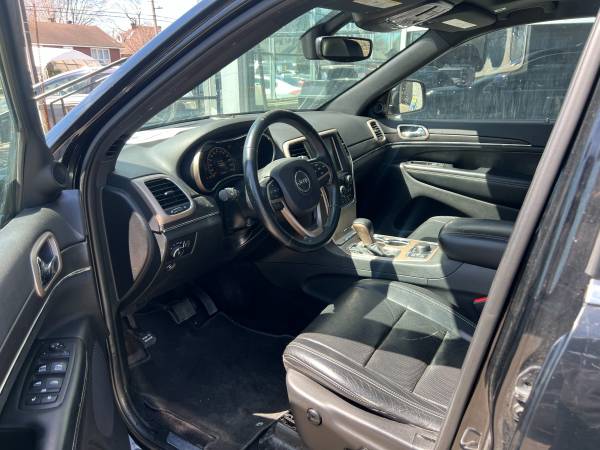 2017 Jeep, dovoz Kanada — foto 7 z 12