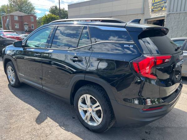 2019 GMC, dovoz Kanada — foto 6 z 12