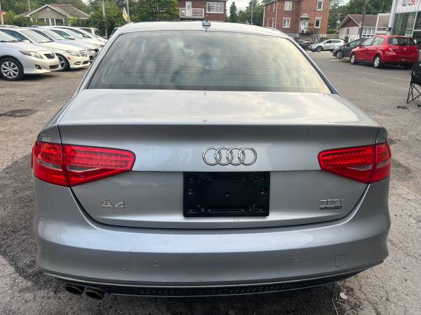 2015 Audi, dovoz Kanada — foto 5 z 12