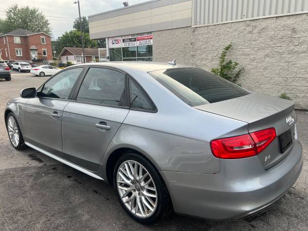 2015 Audi, dovoz Kanada — foto 6 z 12