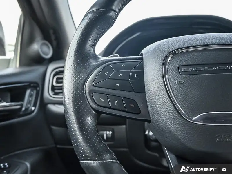 2023 Dodge Durango, šedá, 108 458 km, dovoz Kanada — foto 10 z 12