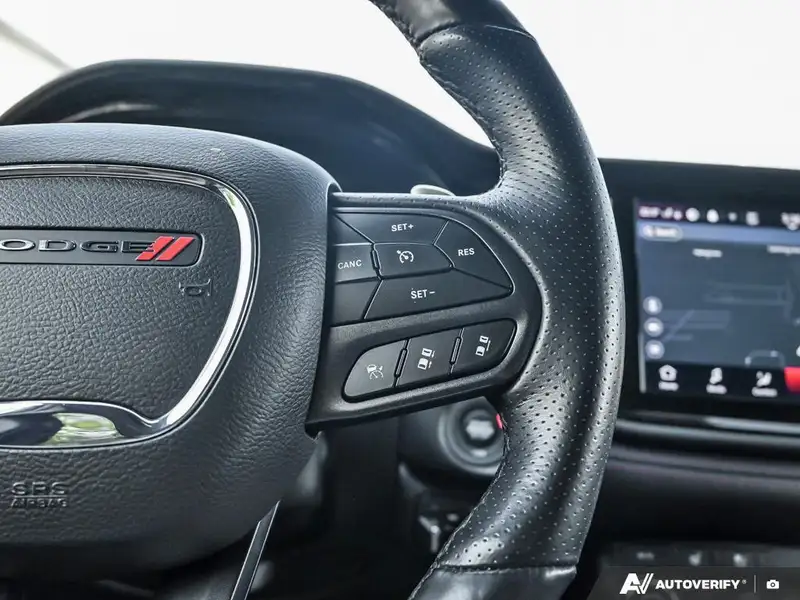 2023 Dodge Durango, šedá, 108 458 km, dovoz Kanada — foto 9 z 12