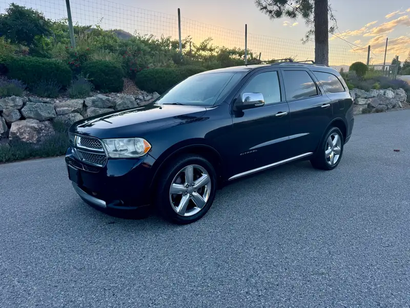 2011 Dodge Durango Citadel, modrá, 265 470 km, dovoz Kanada — foto 4 z 12
