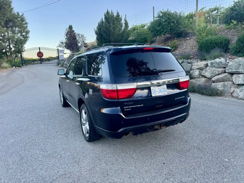 2011 Dodge Durango Citadel, modrá, 265 470 km, dovoz Kanada — foto 5 z 12