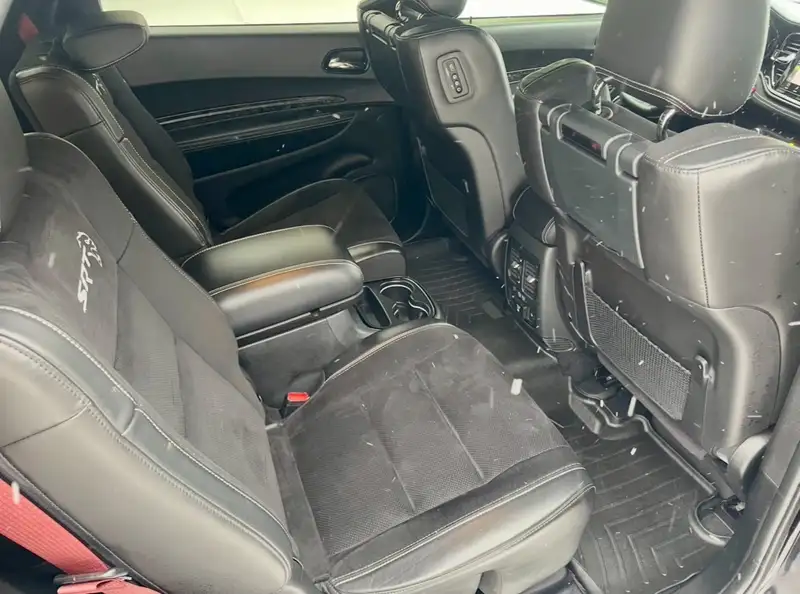 2021 Dodge Durango SRT Hellcat, černá, 88 000 km, dovoz Kanada — foto 10 z 12