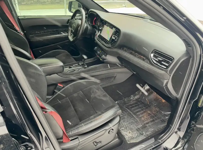 2021 Dodge Durango SRT Hellcat, černá, 88 000 km, dovoz Kanada — foto 9 z 12