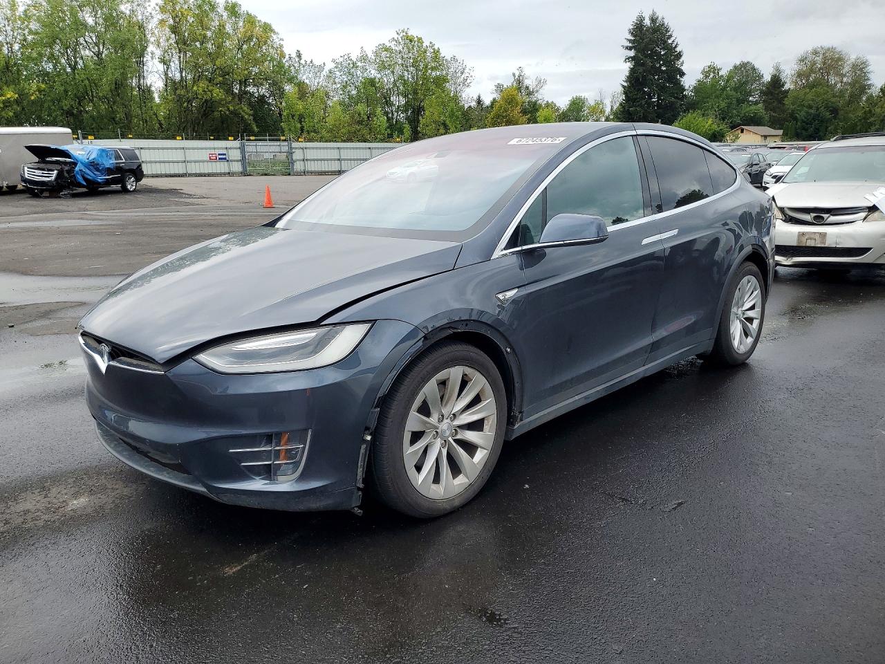 2016 Tesla MODEL X, CHARCOAL, 163 849 km, dovoz USA — foto 1