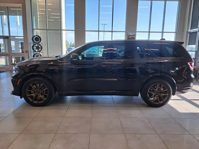 2025 Dodge Durango HELLCAT | BRASS MONKEY, červená, 76 km, dovoz Kanada — foto 9 z 12