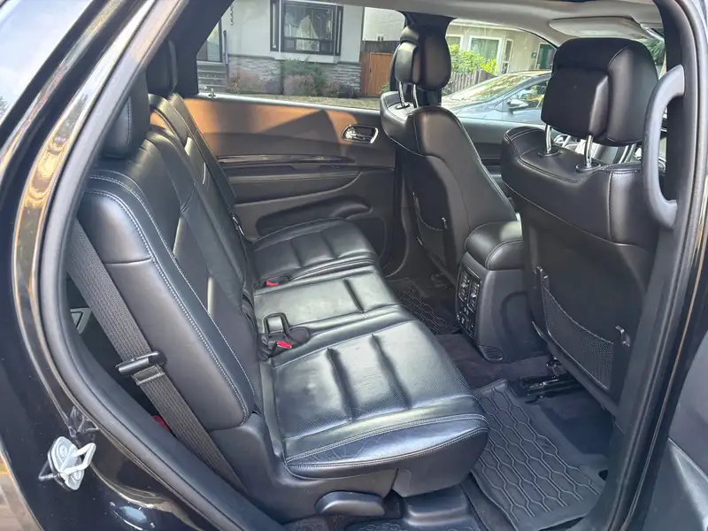 2016 Dodge Durango Citadel, černá, 128 000 km, dovoz Kanada — foto 11 z 12