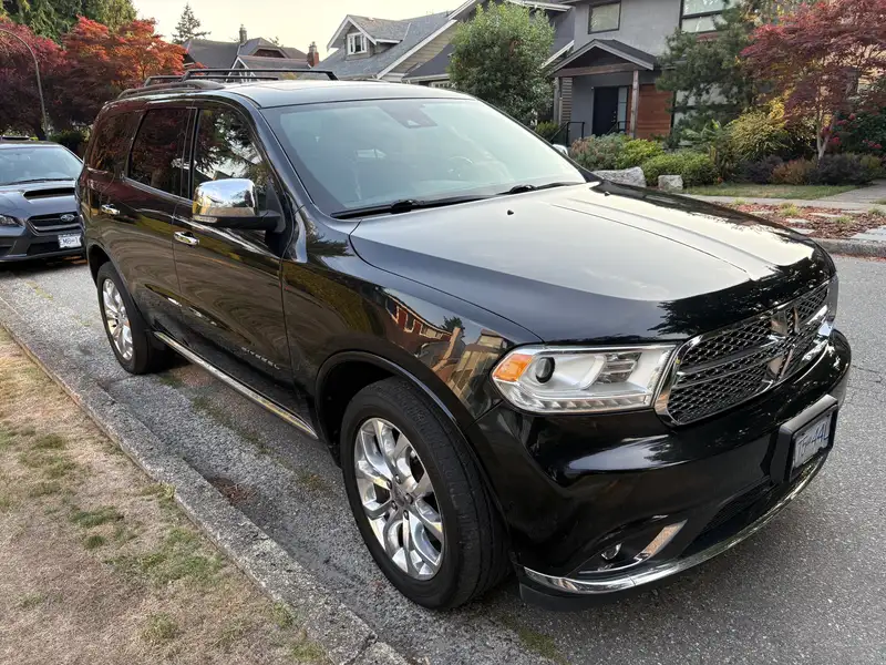 2016 Dodge Durango Citadel, černá, 128 000 km, dovoz Kanada — foto 4 z 12