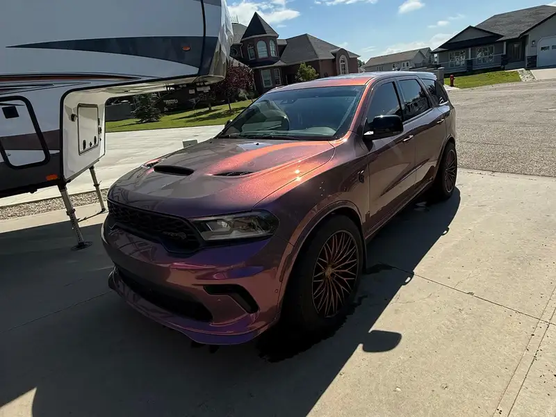 2024 Dodge Durango SRT Hellcat Plus, 29 625 km, dovoz Kanada — foto 2 z 9