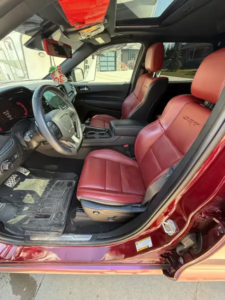 2024 Dodge Durango SRT Hellcat Plus, 29 625 km, dovoz Kanada — foto 7 z 9