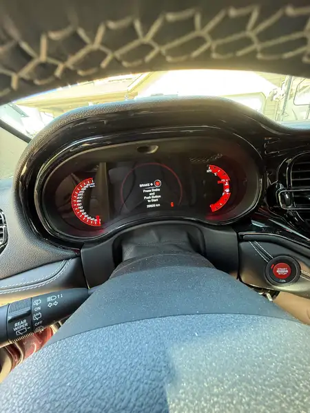 2024 Dodge Durango SRT Hellcat Plus, 29 625 km, dovoz Kanada — foto 8 z 9