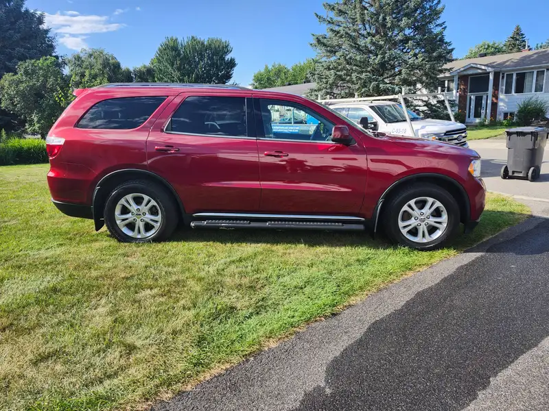 2013 Dodge Durango SXT, červená, 182 000 km, dovoz Kanada — foto 2 z 12