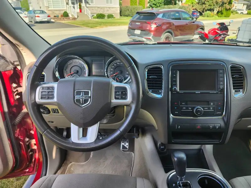 2013 Dodge Durango SXT, červená, 182 000 km, dovoz Kanada — foto 5 z 12