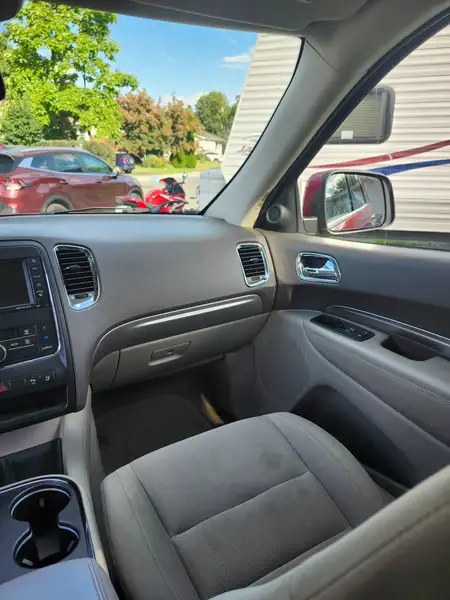 2013 Dodge Durango SXT, červená, 182 000 km, dovoz Kanada — foto 8 z 12
