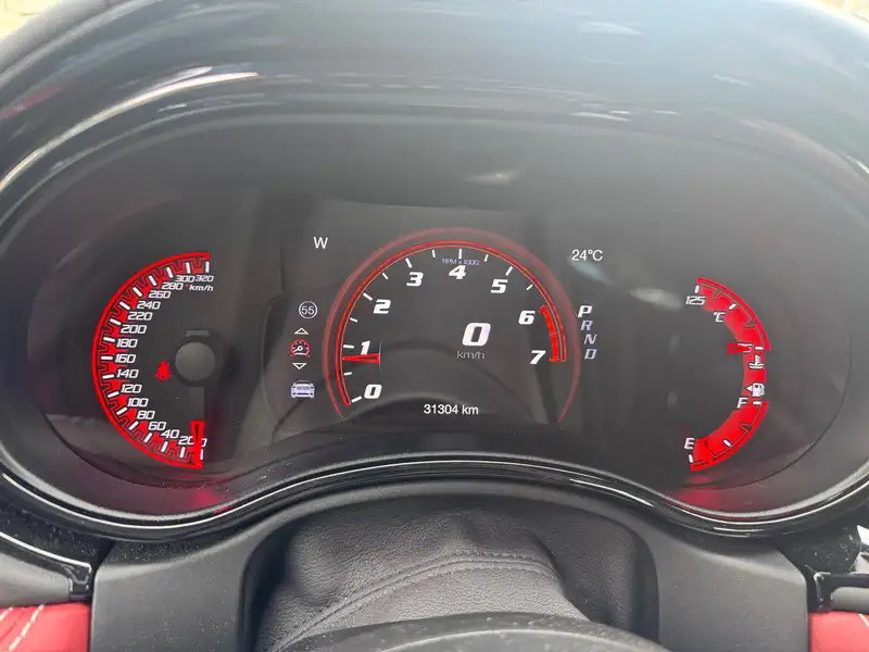 2024 Dodge Durango SRT Hellcat Premium, bílá, 31 500 km, dovoz Kanada — foto 7 z 12