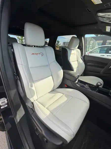 2025 Dodge Durango SRT Hellcat Hammerhead, modrá, 25 000 km, dovoz Kanada — foto 5 z 9
